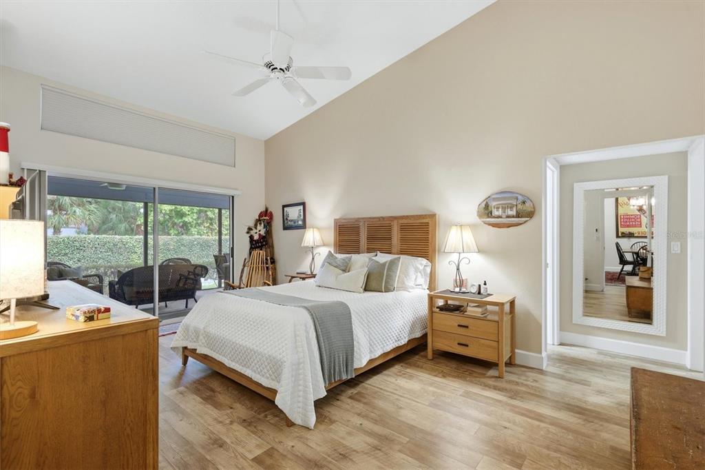 Primary bed room