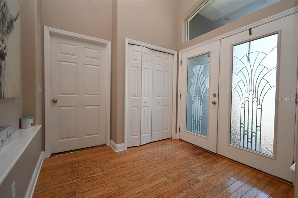 FOYER