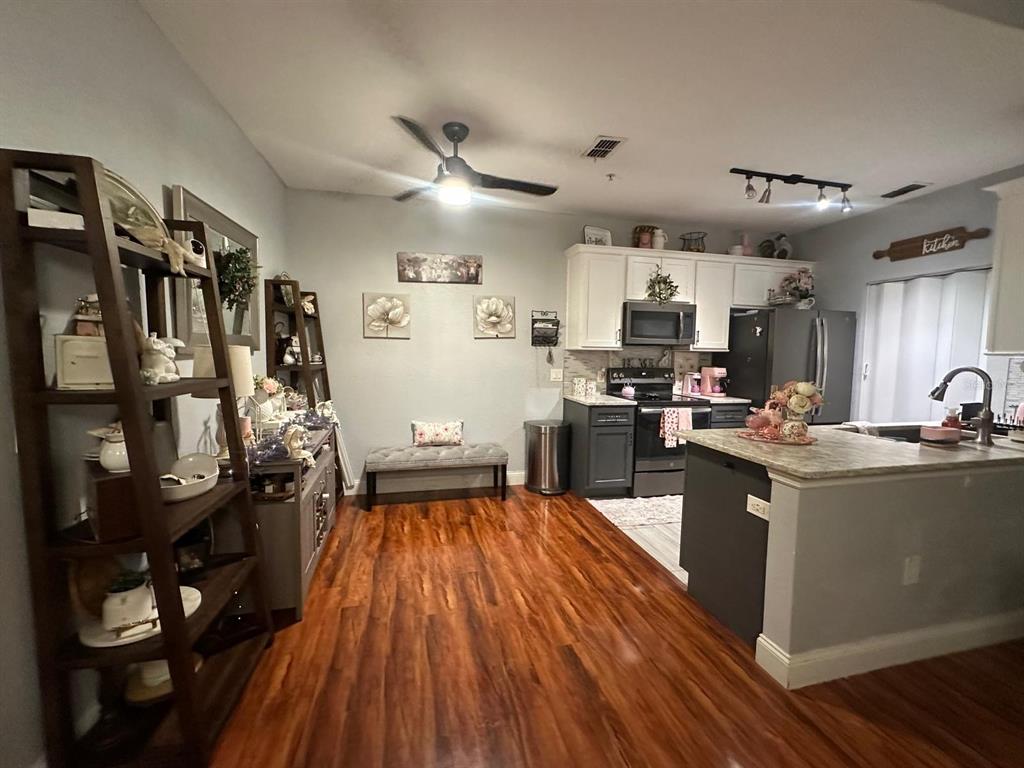 Property for sale at 875 GRAND REGENCY POINT UNIT 203, ALTAMONTE SPRINGS, FL, 32714