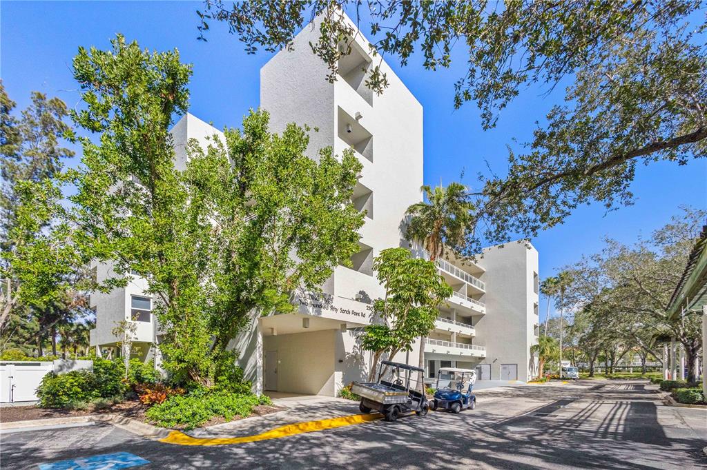 Property for sale at 250 SANDS POINT ROAD UNIT 5106, LONGBOAT KEY, FL, 34228