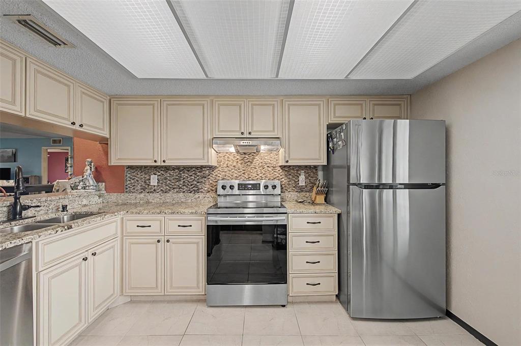Property for sale at 221 CARYL WAY UNIT 221, OLDSMAR, FL, 34677