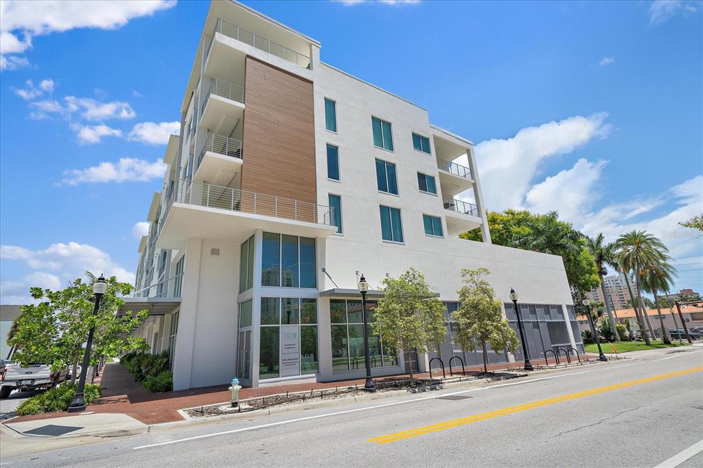 Property for sale at 332 COCOANUT AVENUE UNIT 406, SARASOTA, FL, 34236
