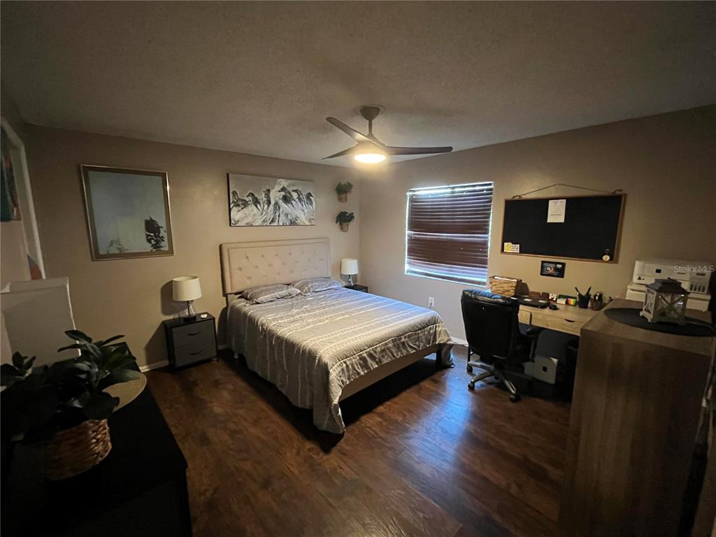 Property for sale at 2632 HIDDEN LAKE DR N UNIT B, SARASOTA, FL, 34237