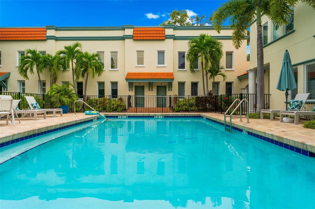 Property for sale at 1685 LAUREL STREET UNIT 4, SARASOTA, FL, 34236