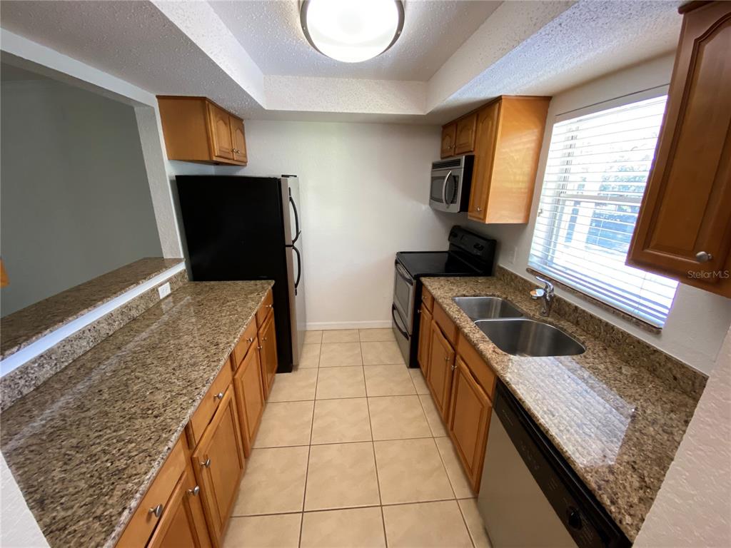 Property for sale at 972 LA COSTA CIRCLE UNIT 8, SARASOTA, FL, 34237