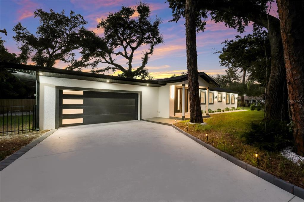 Property for sale at 780 INDIAN BEACH CIRCLE, SARASOTA, FL, 34234