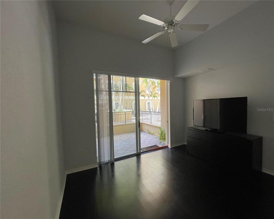 Property for sale at 1064 N TAMIAMI TRAIL UNIT 1122, SARASOTA, FL, 34236