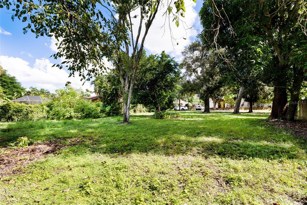 Property for sale at 2423 HICKORY AVENUE, SARASOTA, FL, 34234