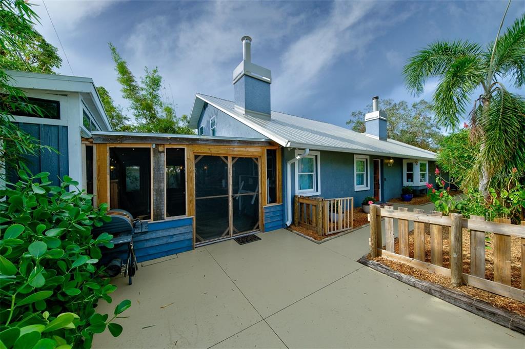 Property for sale at 2690 TEMPLE STREET, SARASOTA, FL, 34239