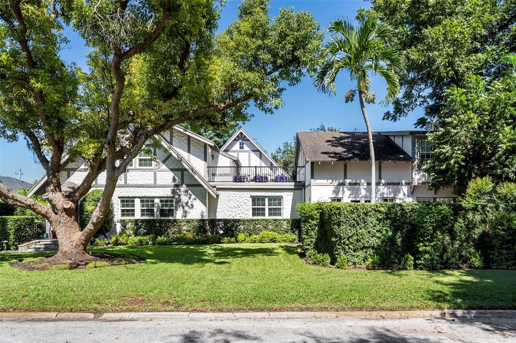 Property for sale at 1829 BOUGAINVILLEA STREET, SARASOTA, FL, 34239