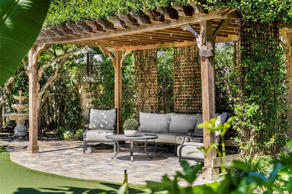 Property for sale at 1829 BOUGAINVILLEA STREET, SARASOTA, FL, 34239
