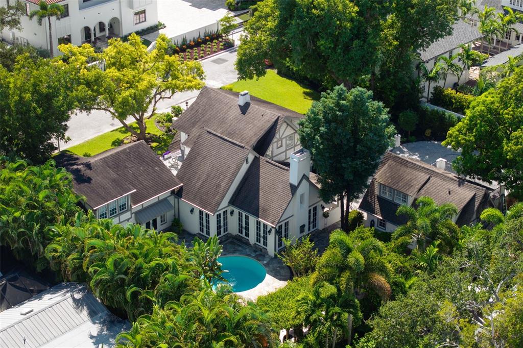 Property for sale at 1829 BOUGAINVILLEA STREET, SARASOTA, FL, 34239