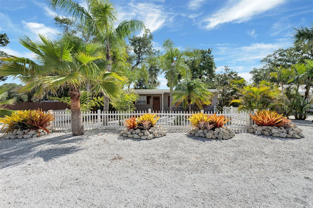 Property for sale at 1415 S SCHOOL AVENUE, SARASOTA, FL, 34239