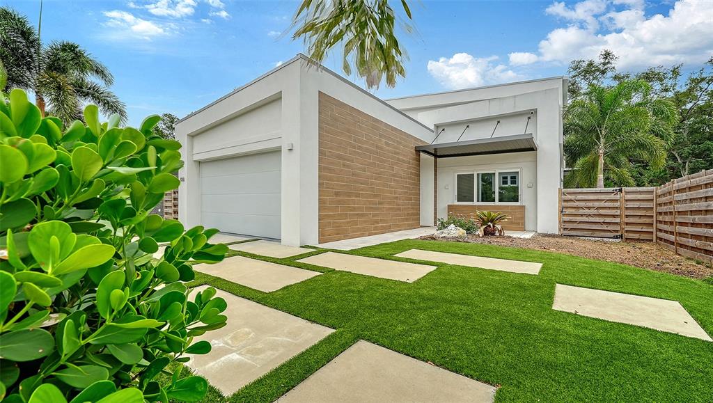 Property for sale at 2138 HAWTHORNE STREET, SARASOTA, FL, 34239