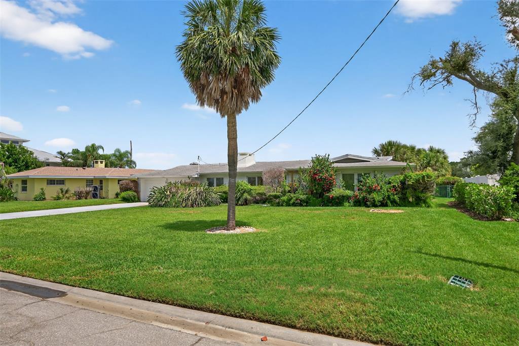 Property for sale at 377 S SHORE DRIVE, SARASOTA, FL, 34234