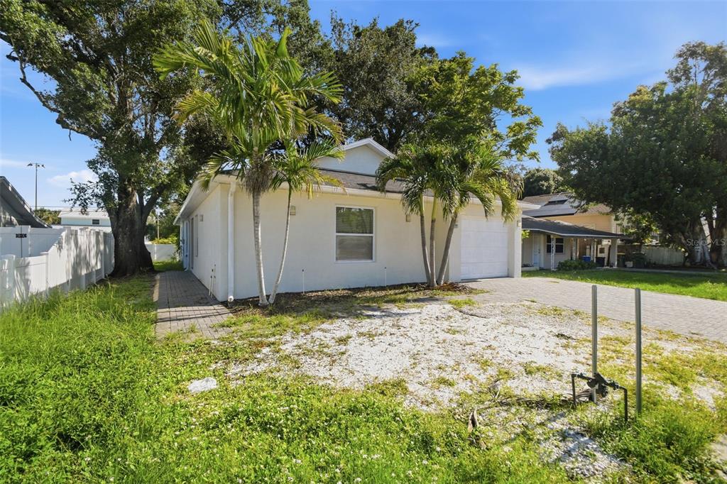 Property for sale at 2303 BAHIA VISTA STREET, SARASOTA, FL, 34239