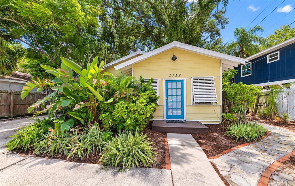 Property for sale at 1712 SIESTA DRIVE, SARASOTA, FL, 34239