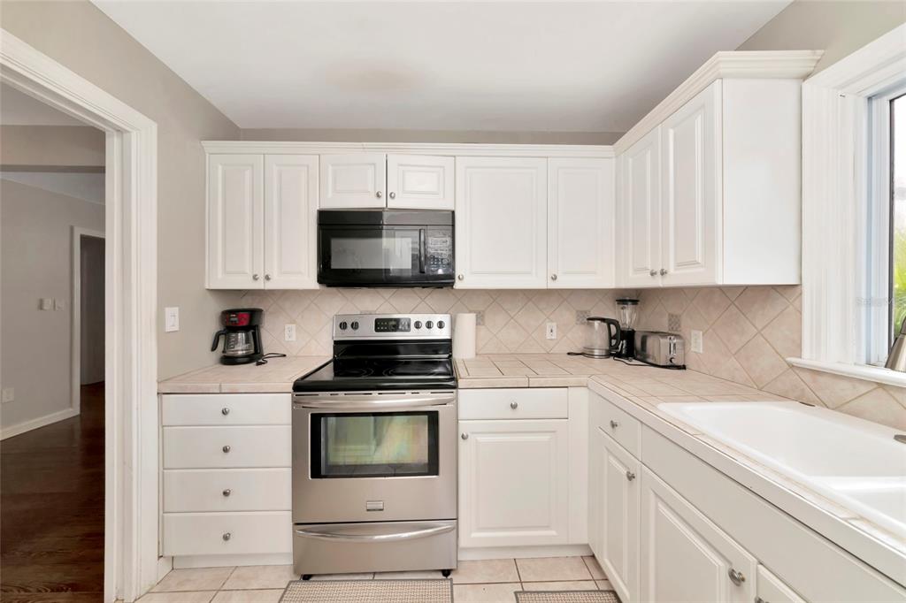 Property for sale at 1712 SIESTA DRIVE, SARASOTA, FL, 34239