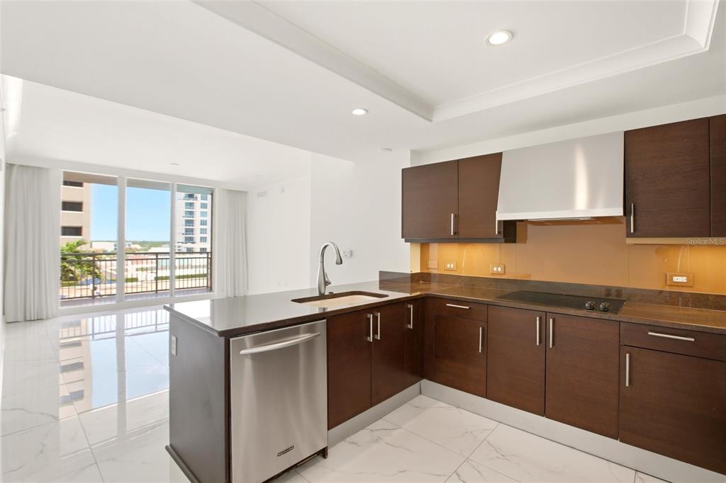 Property for sale at 1350 MAIN STREET UNIT 707, SARASOTA, FL, 34236