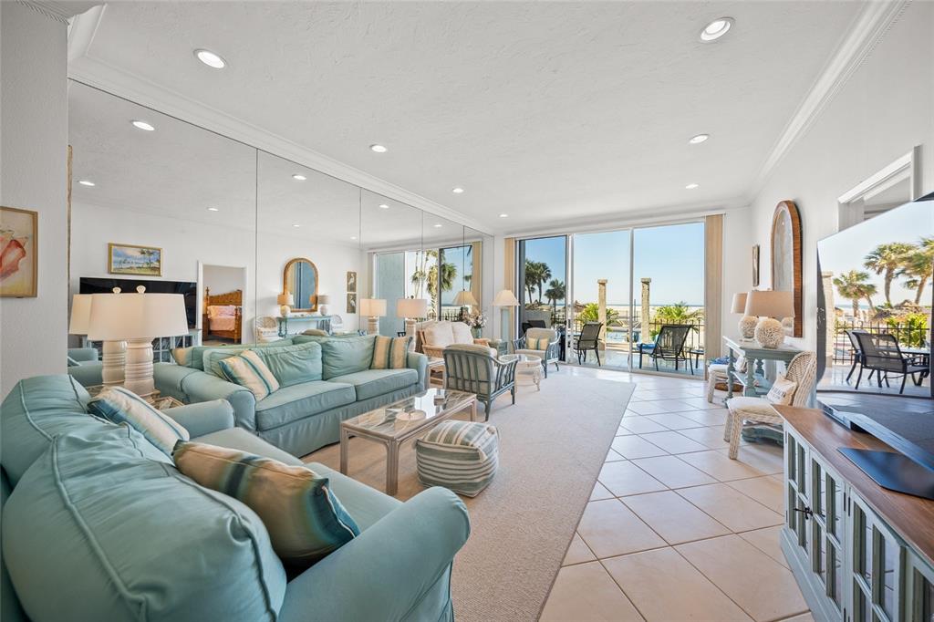 GREAT ROOM looking out to the Gulf