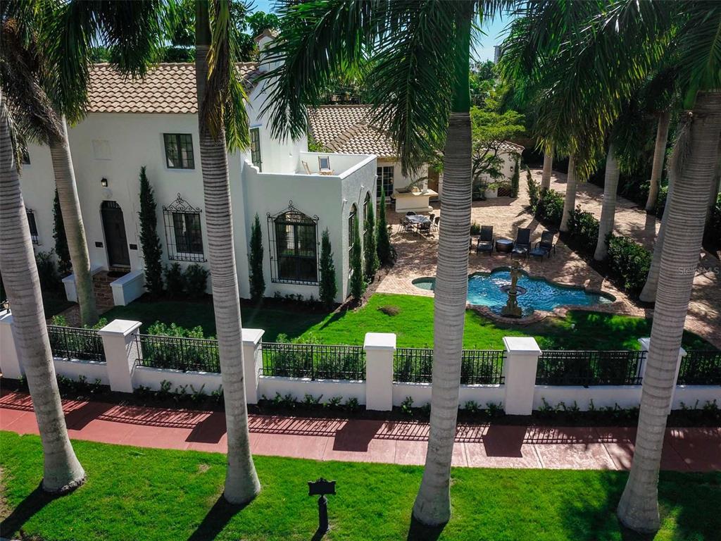 Property for sale at 76 S WASHINGTON DRIVE, SARASOTA, FL, 34236