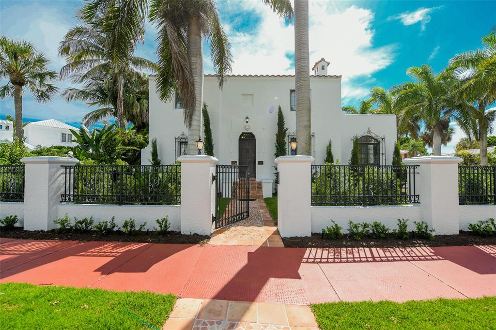 Property for sale at 76 S WASHINGTON DRIVE, SARASOTA, FL, 34236