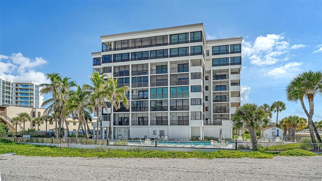 Property for sale at 1100 BENJAMIN FRANKLIN DRIVE UNIT 204, SARASOTA, FL, 34236