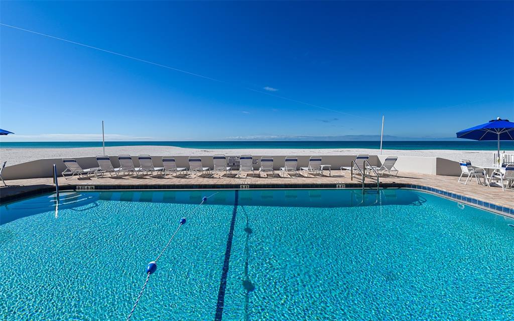 Gulf-side pool