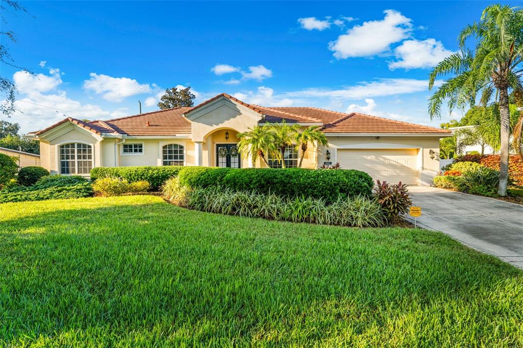 Property for sale at 2524 JEFFERSON CIRCLE, SARASOTA, FL, 34239