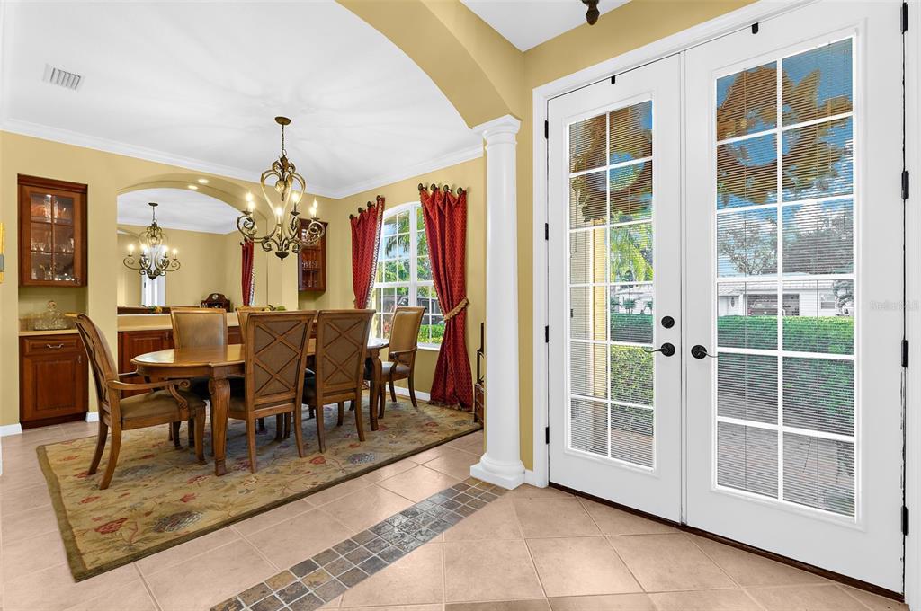 Property for sale at 2524 JEFFERSON CIRCLE, SARASOTA, FL, 34239