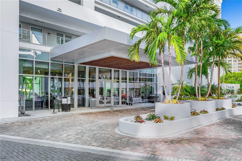 Property for sale at 1155 N GULFSTREAM AVENUE UNIT 208, SARASOTA, FL, 34236