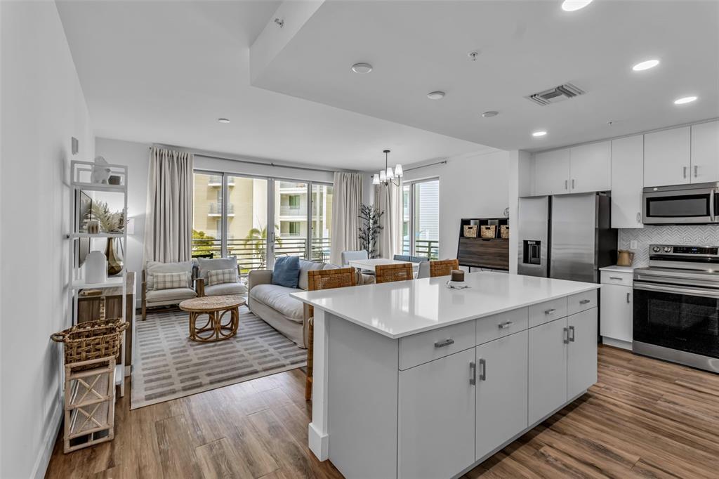 Property for sale at 1703 N TAMIAMI TRAIL UNIT 211, SARASOTA, FL, 34234