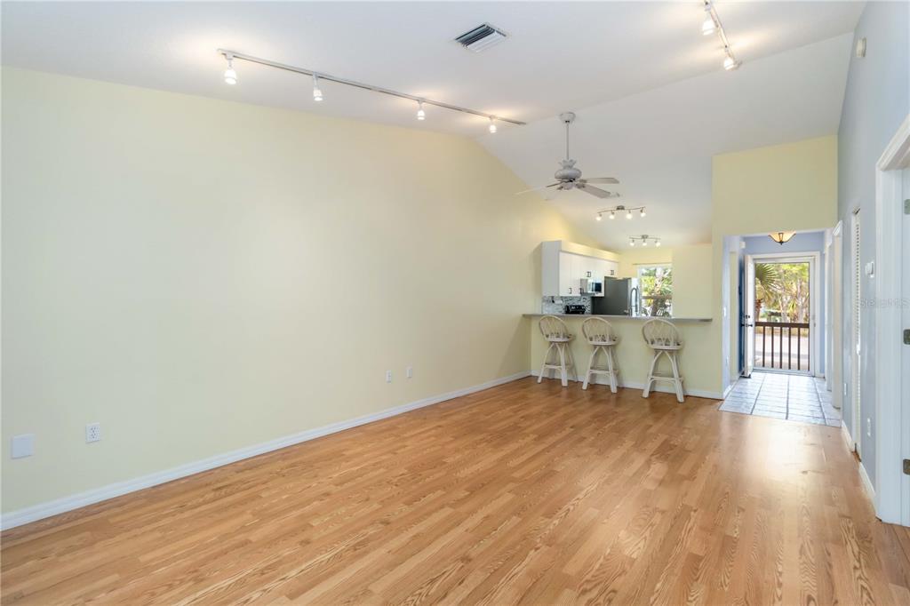 Property for sale at 642 N JEFFERSON AVENUE UNIT 13, SARASOTA, FL, 34237