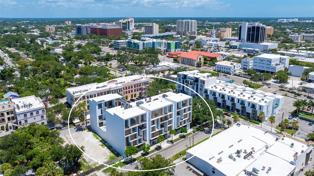 VILLA BALLADA is an award winning contemporary European styled community located mere blocks from the spectacular aqua waters of Sarasota Bay, and downtown Sarasota's farmers market, culinary delights, and arts & culture & shopping.