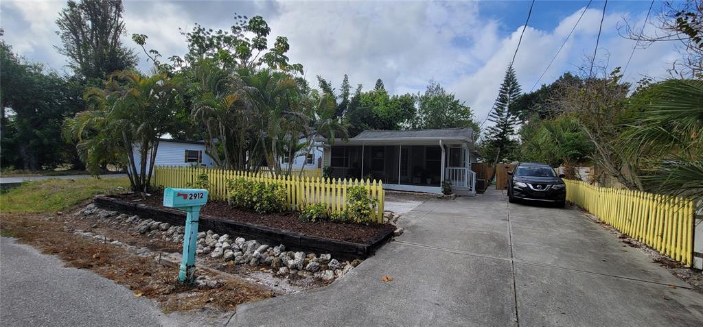 Property for sale at 2912 HAWTHORNE STREET, SARASOTA, FL, 34239