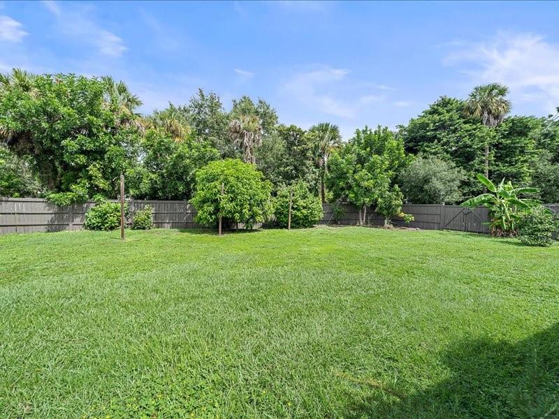 Property for sale at 2499 HILLVIEW STREET, SARASOTA, FL, 34239
