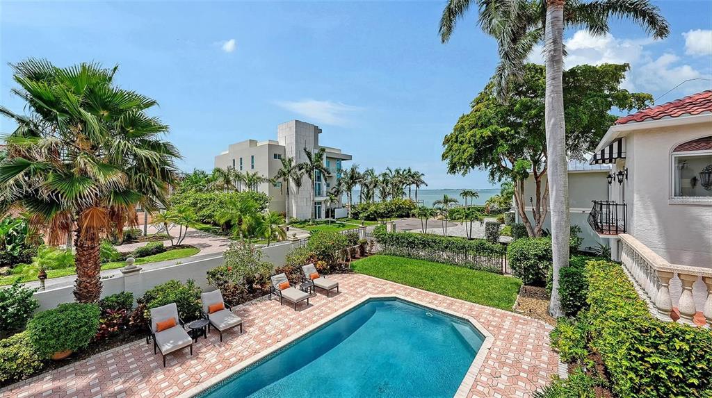Property for sale at 1023 TOCOBAGA LANE, SARASOTA, FL, 34236