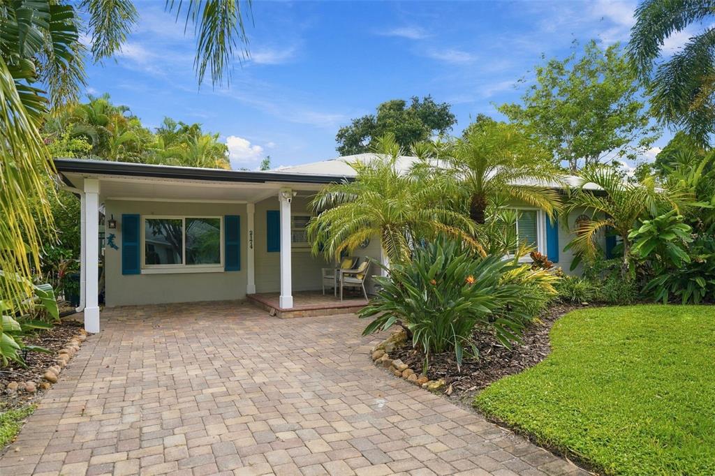 Property for sale at 2174 BOUGAINVILLEA STREET, SARASOTA, FL, 34239