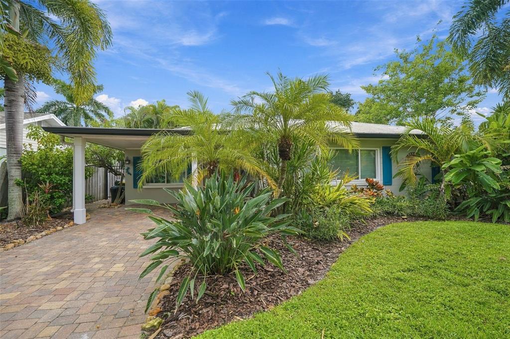 Property for sale at 2174 BOUGAINVILLEA STREET, SARASOTA, FL, 34239