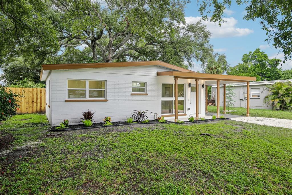 Property for sale at 334 E CORNELIUS CIRCLE, SARASOTA, FL, 34232