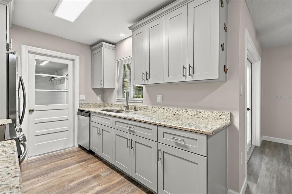 Property for sale at 252 W PALMETTO AVENUE, LONGWOOD, FL, 32750