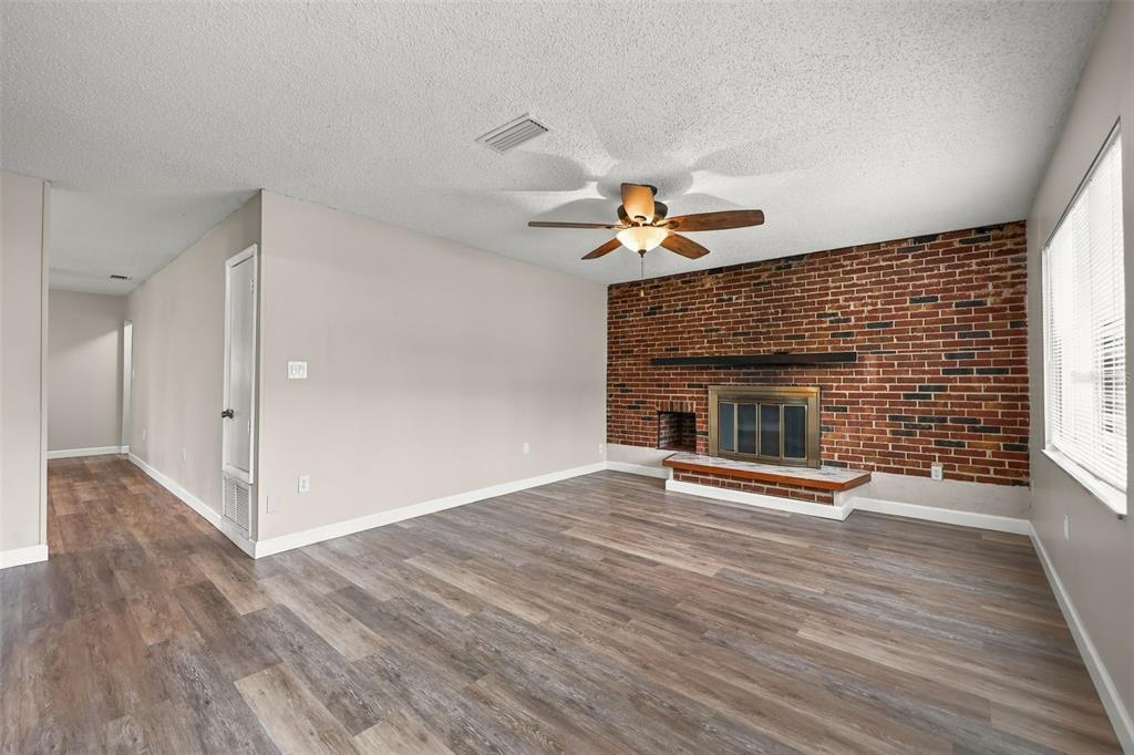 Property for sale at 252 W PALMETTO AVENUE, LONGWOOD, FL, 32750