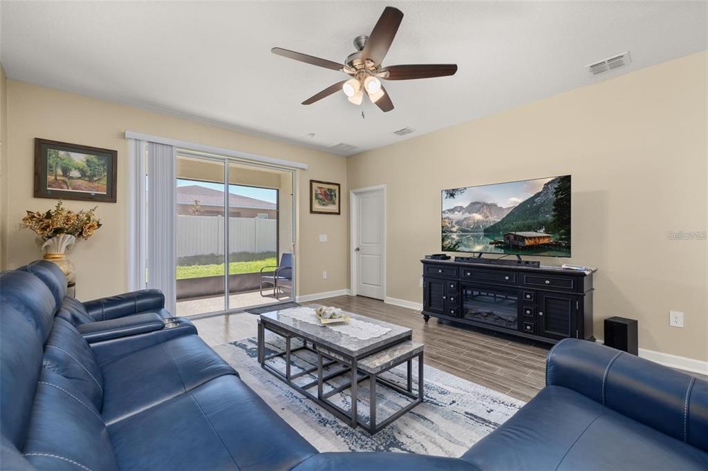 Property for sale at 1739 GOOD NEIGHBOR LOOP, KISSIMMEE, FL, 34744