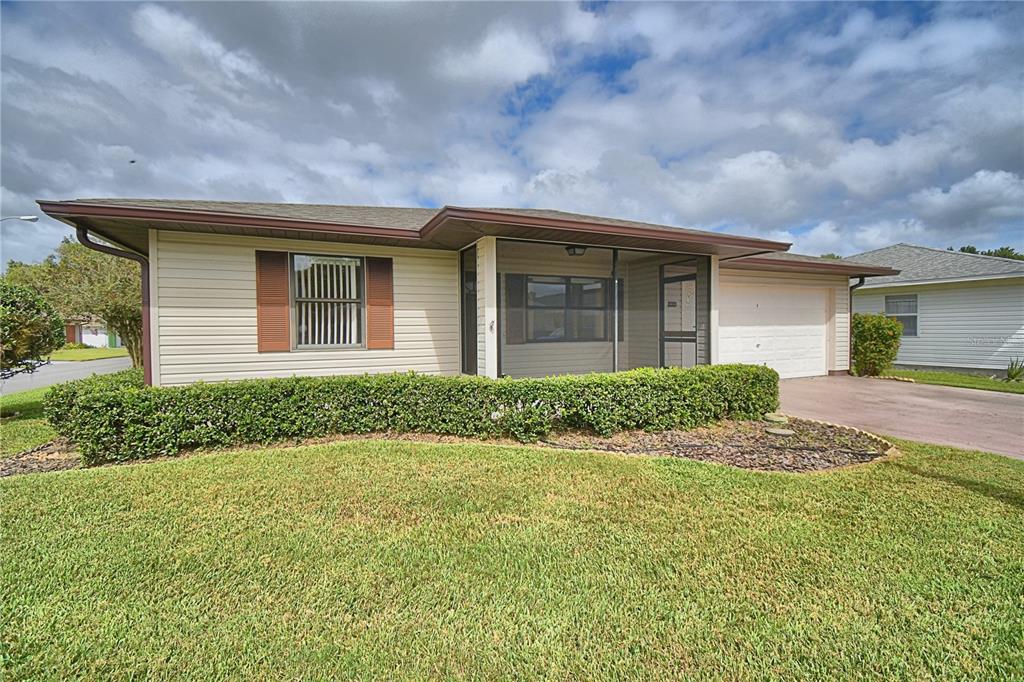 Property for sale at 4828 SQUIRE HOLLOW DRIVE, LAKELAND, FL, 33811