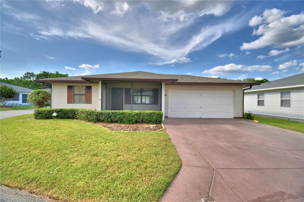 Property for sale at 4828 SQUIRE HOLLOW DRIVE, LAKELAND, FL, 33811