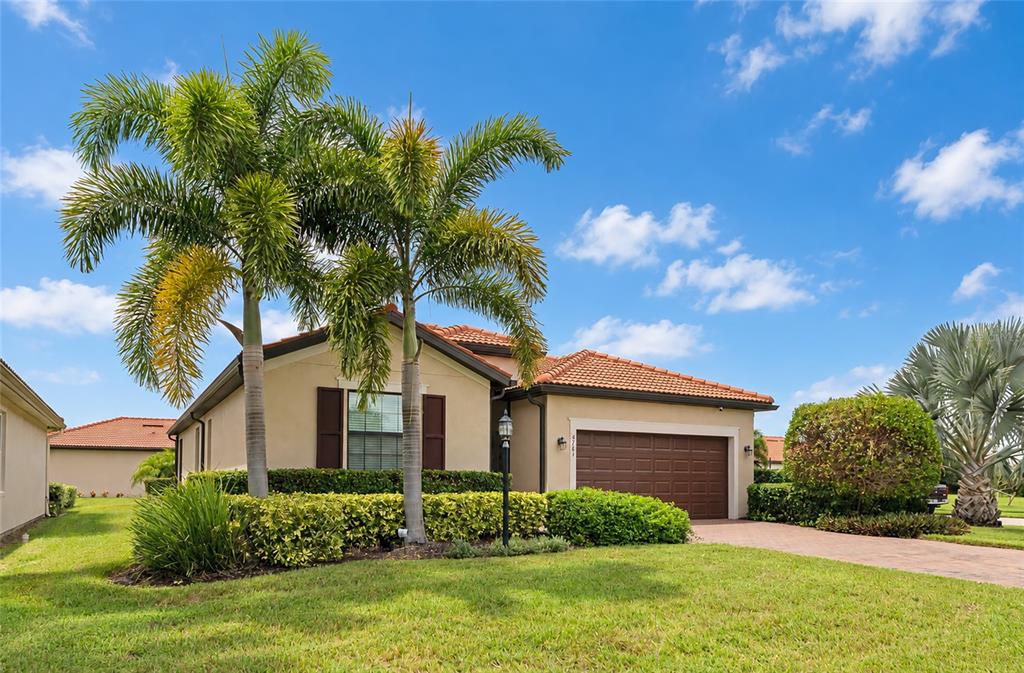 Property for sale at 4761 ROYAL DORNOCH CIRCLE, BRADENTON, FL, 34211