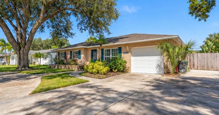 Property for sale at 5363 FOXWOOD DRIVE, SARASOTA, FL, 34232