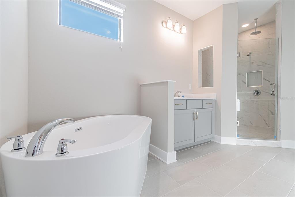 Property for sale at 502 N BEVERLY AVENUE, TAMPA, FL, 33609