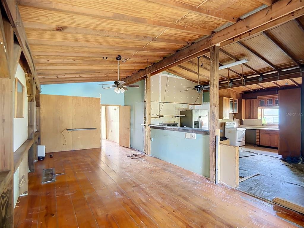 Property for sale at 729 CREVASSE STREET, LAKELAND, FL, 33805