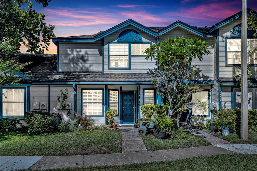 Welcome to your new home @ 2810 Cornerstone Ct Apopka 32703